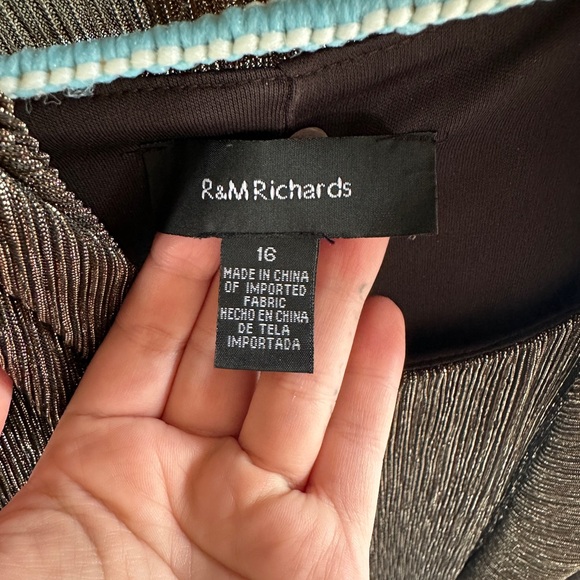 2 piece dress with gold shimmer - Picture 3 of 3